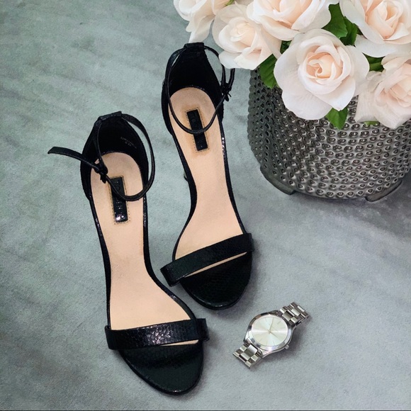 Top Shop Hold Detail Heels - Picture 2 of 4